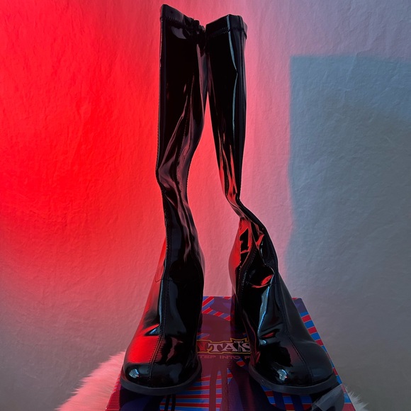 FUNTAISMA Black Knee High Boot - Picture 3 of 11